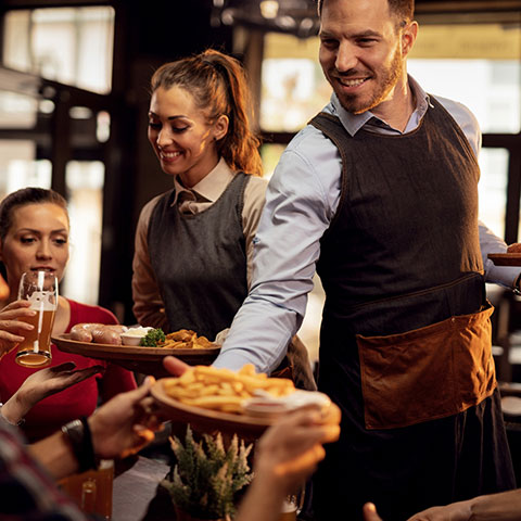 camareros en hostelería